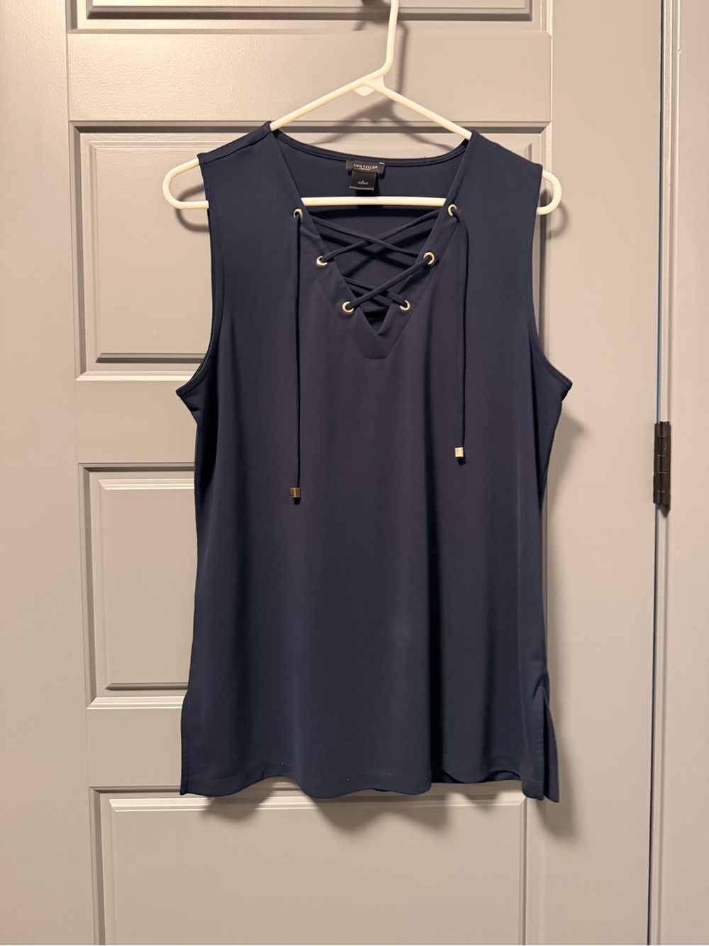 Ann Taylor Factory Navy Lace-Up Sleeveless Blouse LARGE